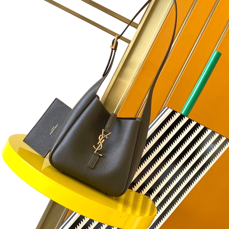 Y*L shopping bags